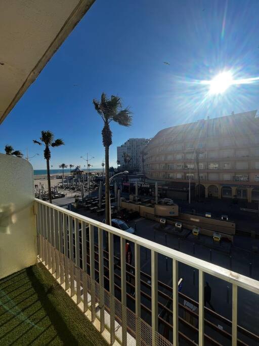 Appartement 20 Mts Plage, Pl Mediterranee, Vue Mer Parking Canet-en-Roussillon Exteriör bild