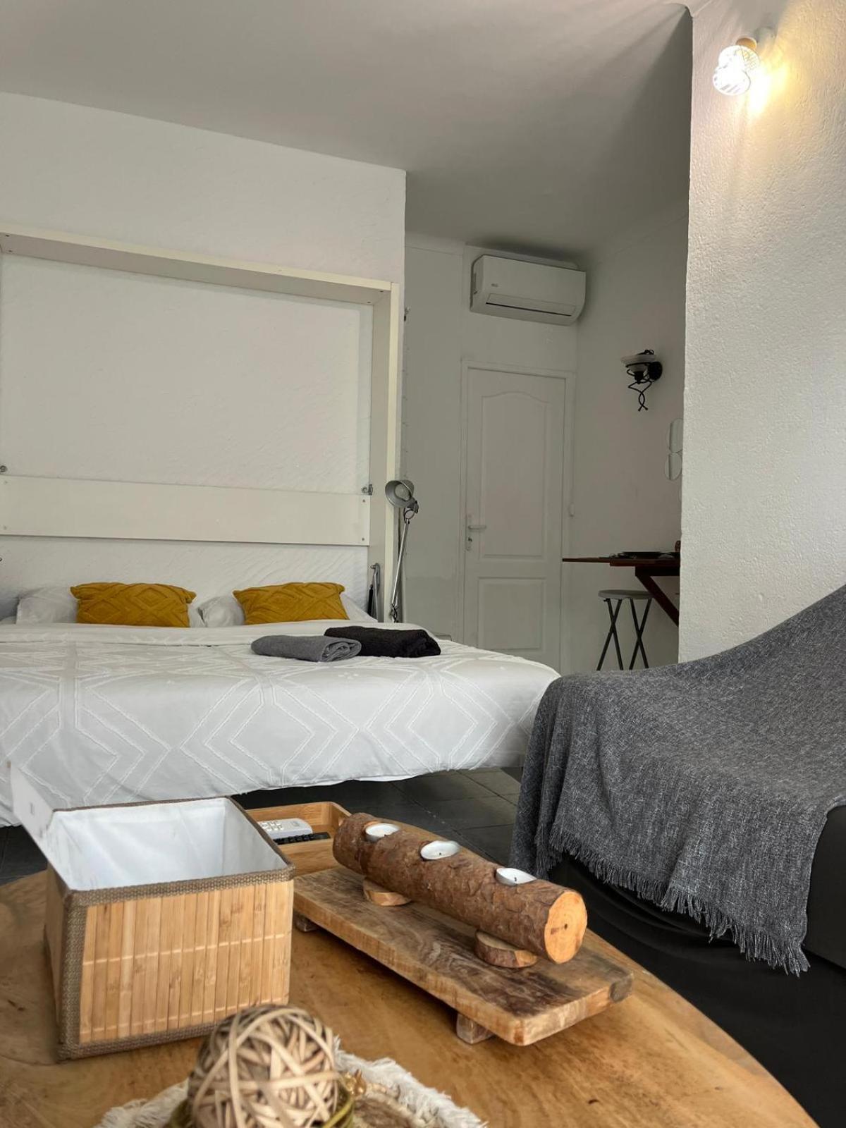 Appartement 20 Mts Plage, Pl Mediterranee, Vue Mer Parking Canet-en-Roussillon Exteriör bild